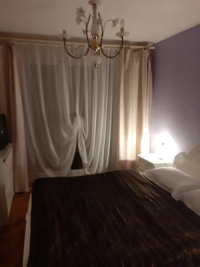 Pelican Proxy Apartment Oradea Extérieur photo