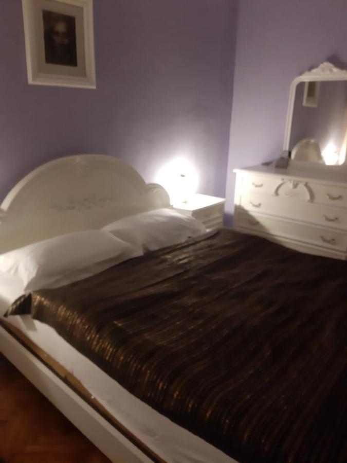 Pelican Proxy Apartment Oradea Extérieur photo