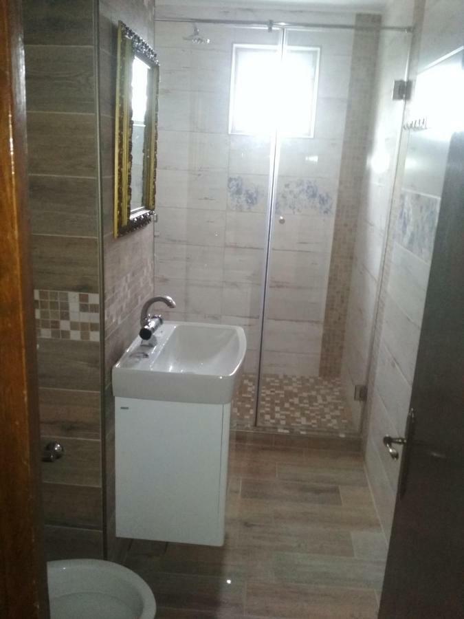Pelican Proxy Apartment Oradea Extérieur photo